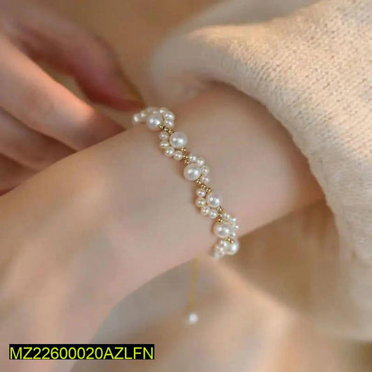 Beautiful pearl bracelet